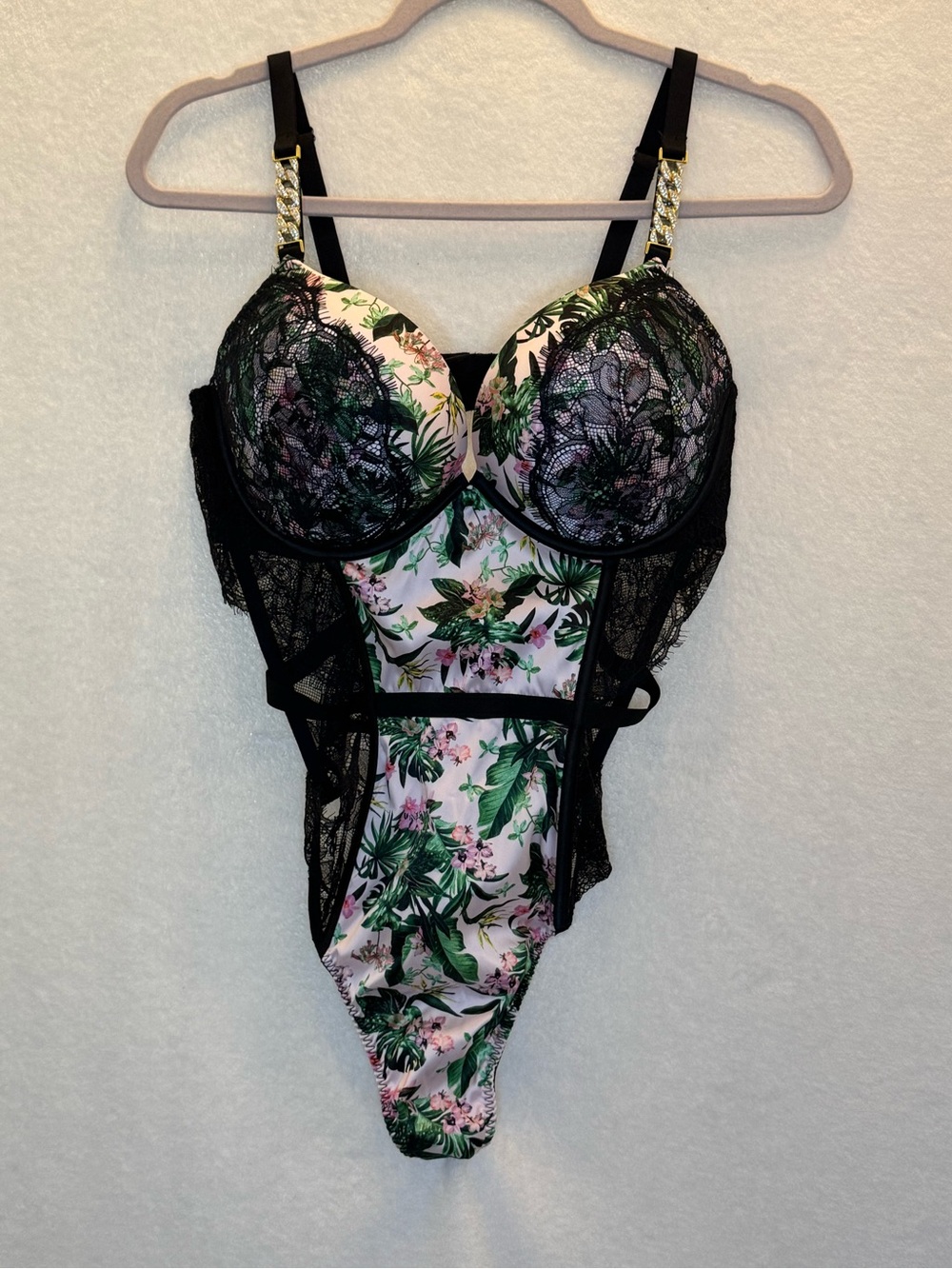 Victoria’s Secret Very Sexy Bombshell Rhinestone Chain Light Pink Floral Teddy